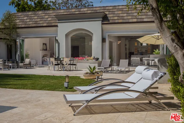 $30,000 | 210 South Westgate Avenue, Los Angeles, CA 90049