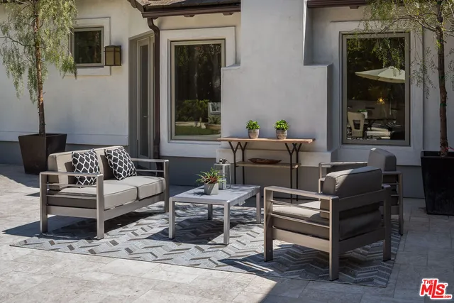 $30,000 | 210 South Westgate Avenue, Los Angeles, CA 90049