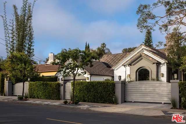 $30,000 | 210 South Westgate Avenue, Los Angeles, CA 90049