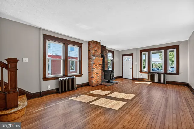 $219,900 | 34 South Enola Drive, Enola, PA 17025