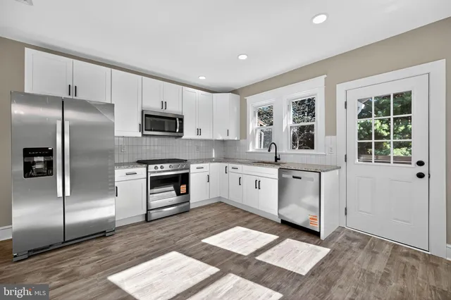 $219,900 | 34 South Enola Drive, Enola, PA 17025