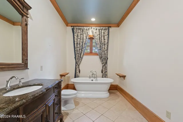 $950,000 | 6021 Mermentau Drive, Youngsville, LA 70592