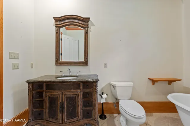 $950,000 | 6021 Mermentau Drive, Youngsville, LA 70592