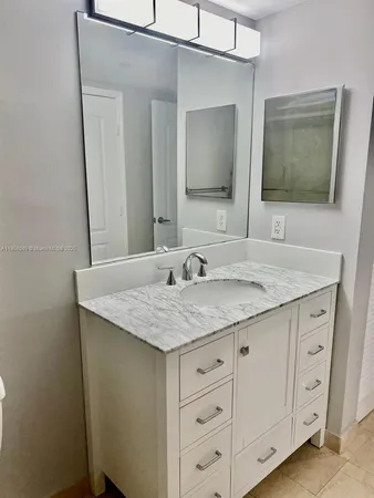 $3,100 | 2101 Brickell Avenue, Unit 1105, Miami, FL 33129