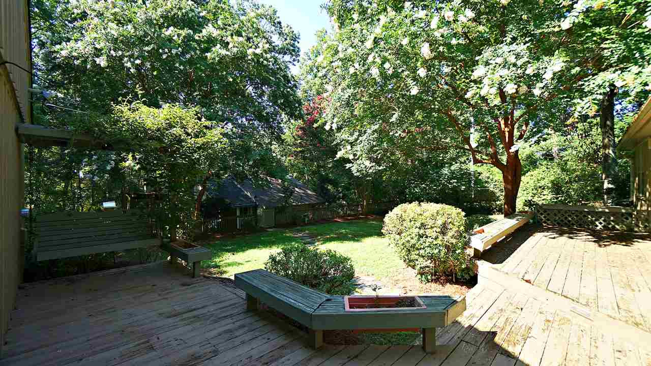 1421 Lynn Road Raleigh, NC 27612 - Photo 7 of 30 Guest house has it's own separate yard w/ separate parking area Exterior Back