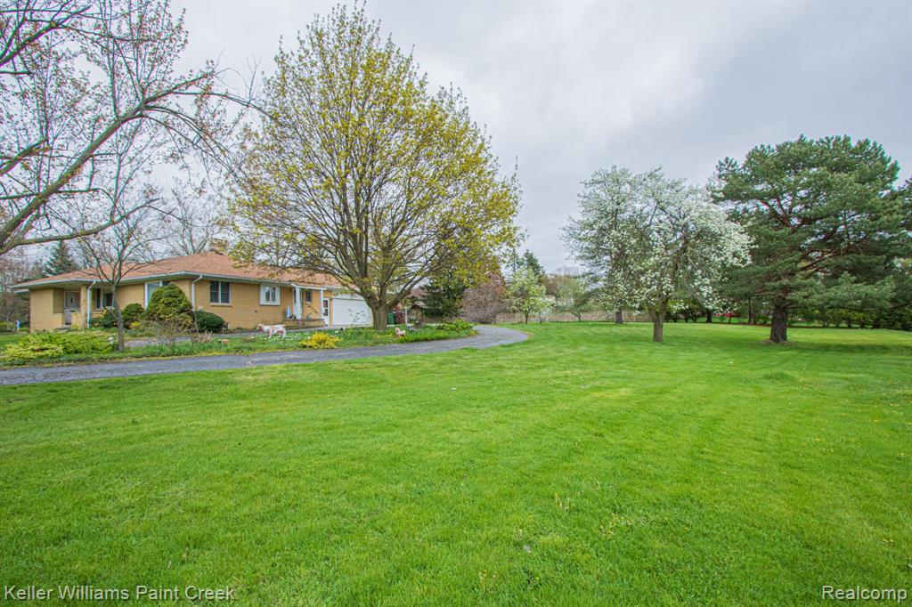 53330 Schoenherr Road Utica, MI 48315 - Photo 36 of 37 Gallery Image 36