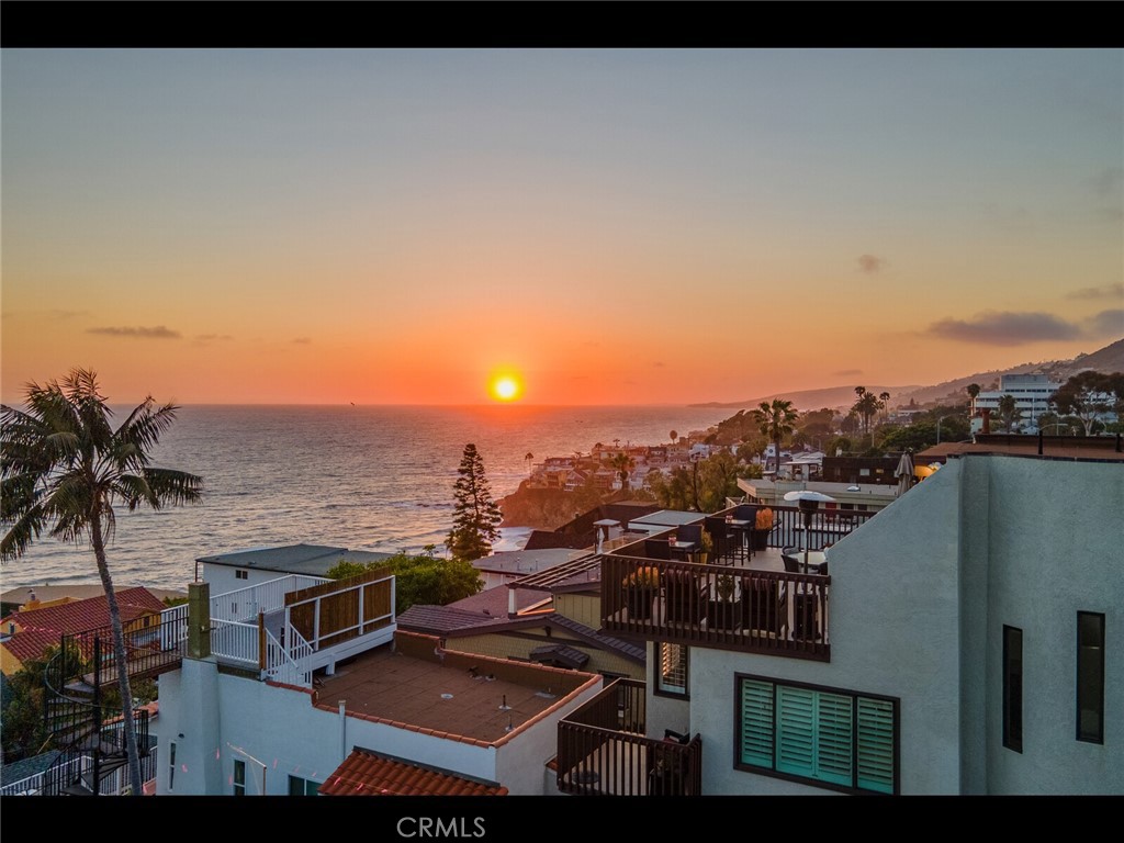 32041 Point Place Laguna Beach, CA 92651 - Photo 50 of 59 a view of a city
