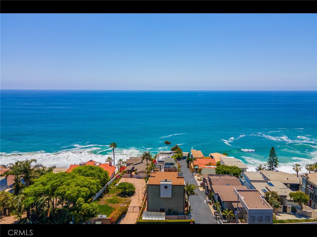 32041 Point Place Laguna Beach, CA 92651 - Photo 58 of 59 a view of a city
