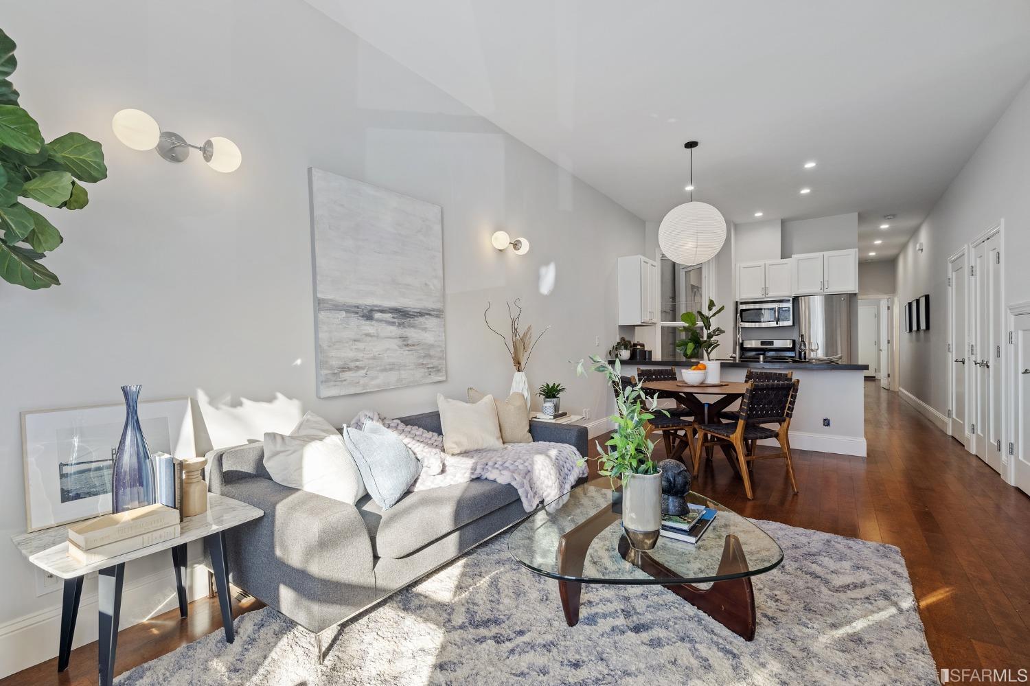 558 Central Avenue San Francisco, CA 94117 - Photo 2 of 23 a living room with furniture and a wooden floor