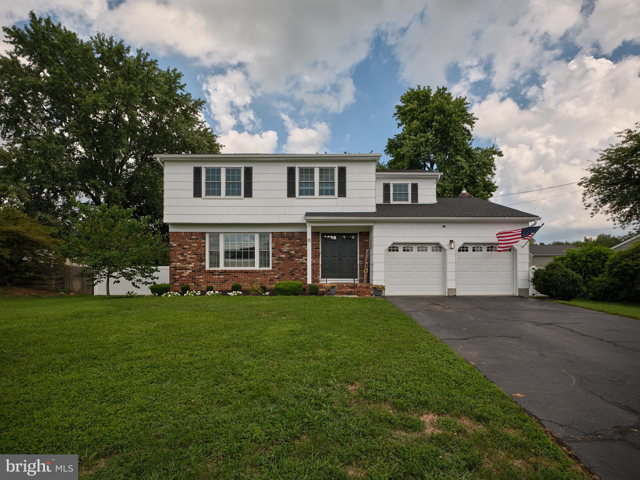 10 Welland Road Hamilton, NJ 08690 - Photo 3 of 28 Meticulously maintained