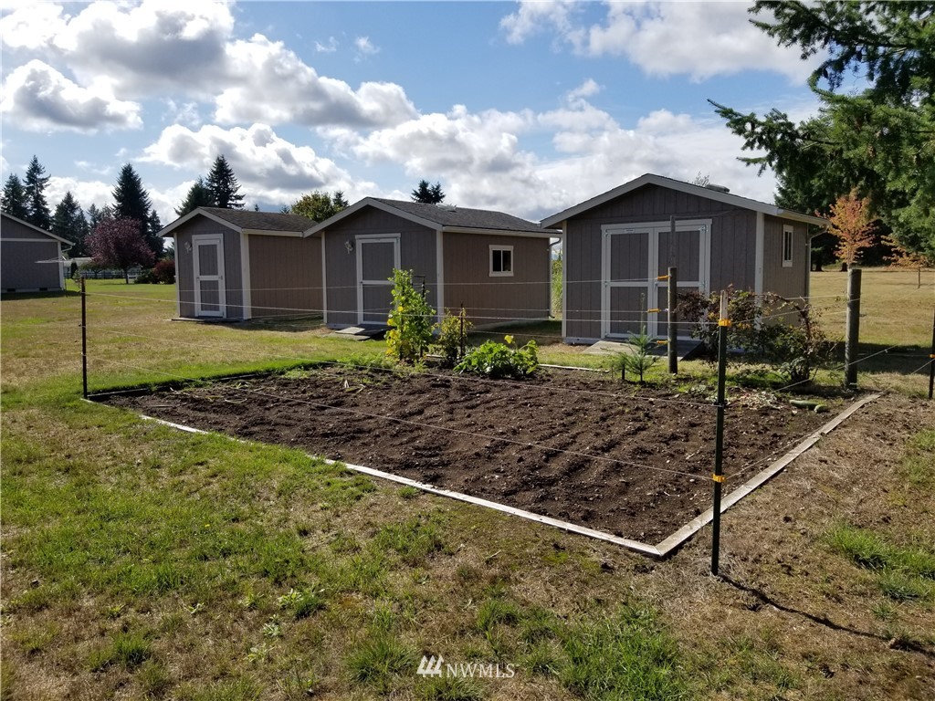 4330 169th Avenue Southwest Rochester, WA 98579 - Photo 11 of 24