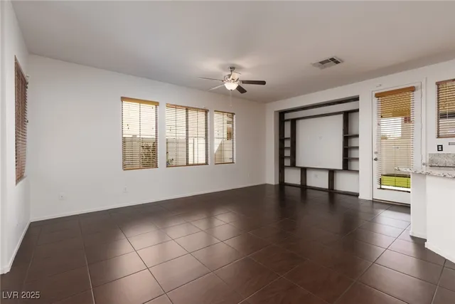 $1,975 | 3545 Las Animas Court, North Las Vegas, NV 89081