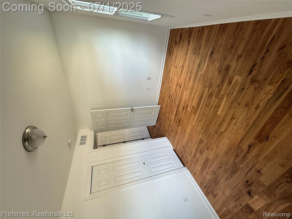 14591 Merriman Road Livonia, MI 48154 - Photo 9 of 25