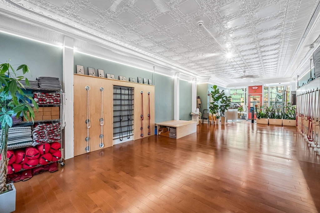 76 Maple Street Northampton, MA 01062 - Photo 13 of 21