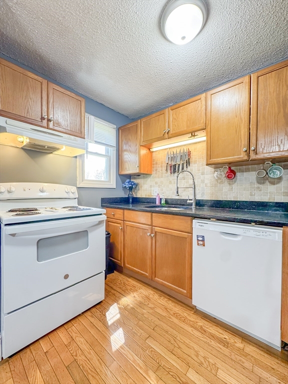 9 Acadia Kimball Road, Unit 9 Amesbury, MA 01913 - Photo 17 of 35 Gallery Image 17