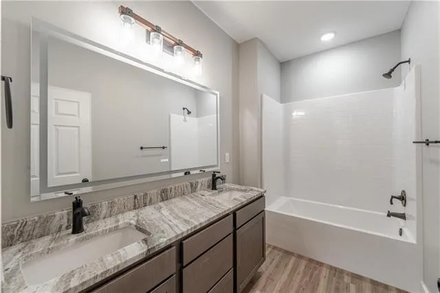 $324,900 | 6013 Linda Drive, Pineville, LA 71360