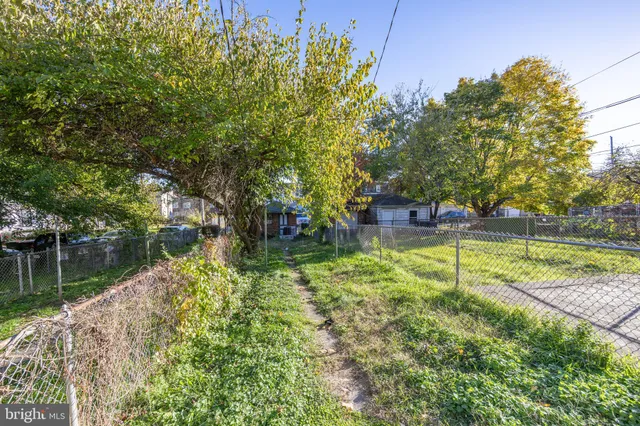 a view of lake with houses