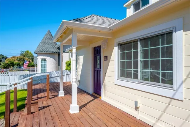 $950,000 | 555 Le Point Street, Arroyo Grande, CA 93420