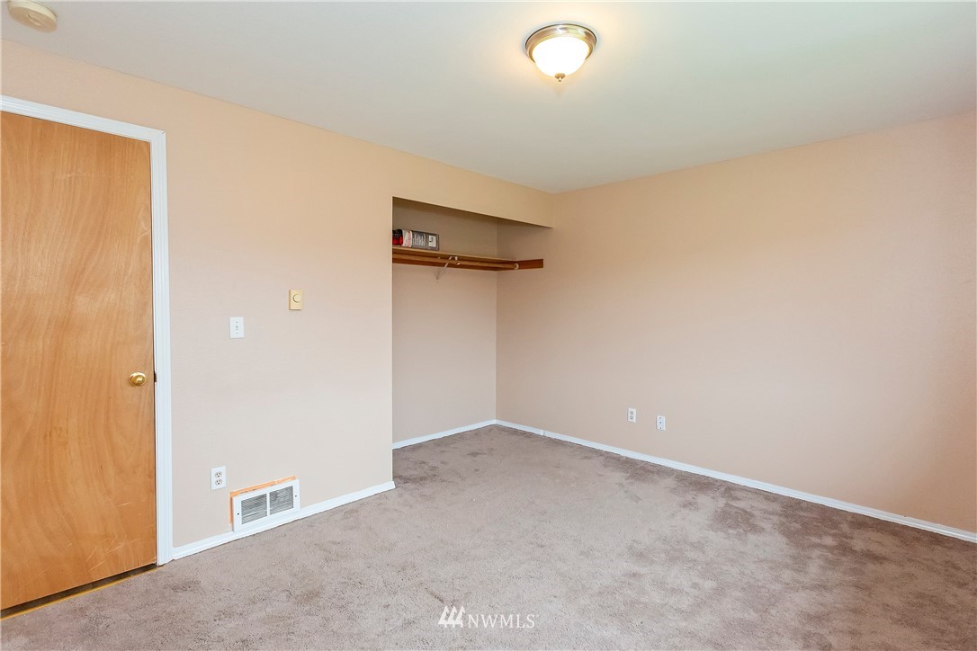 11628 Olalla Valley Road Southeast Olalla, WA 98359 - Photo 22 of 27 Gallery Image 22