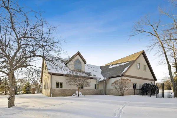 a view of a house with a outdoor space