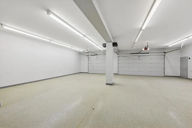 a view of a livingroom with an empty space