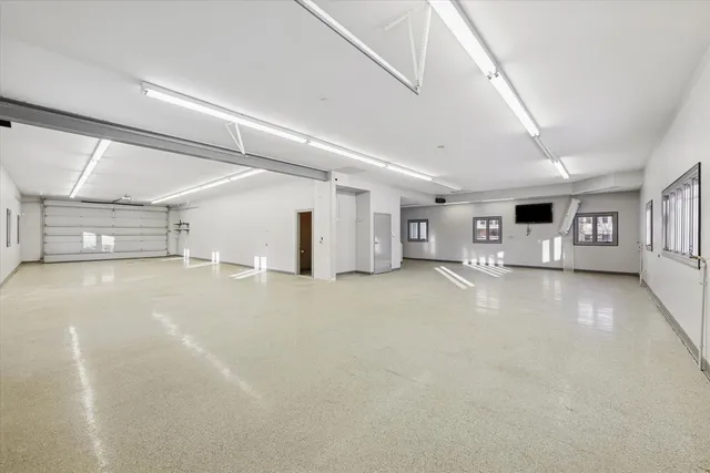 $1,300,000 | 16W125 89th Street, Burr Ridge, IL 60527