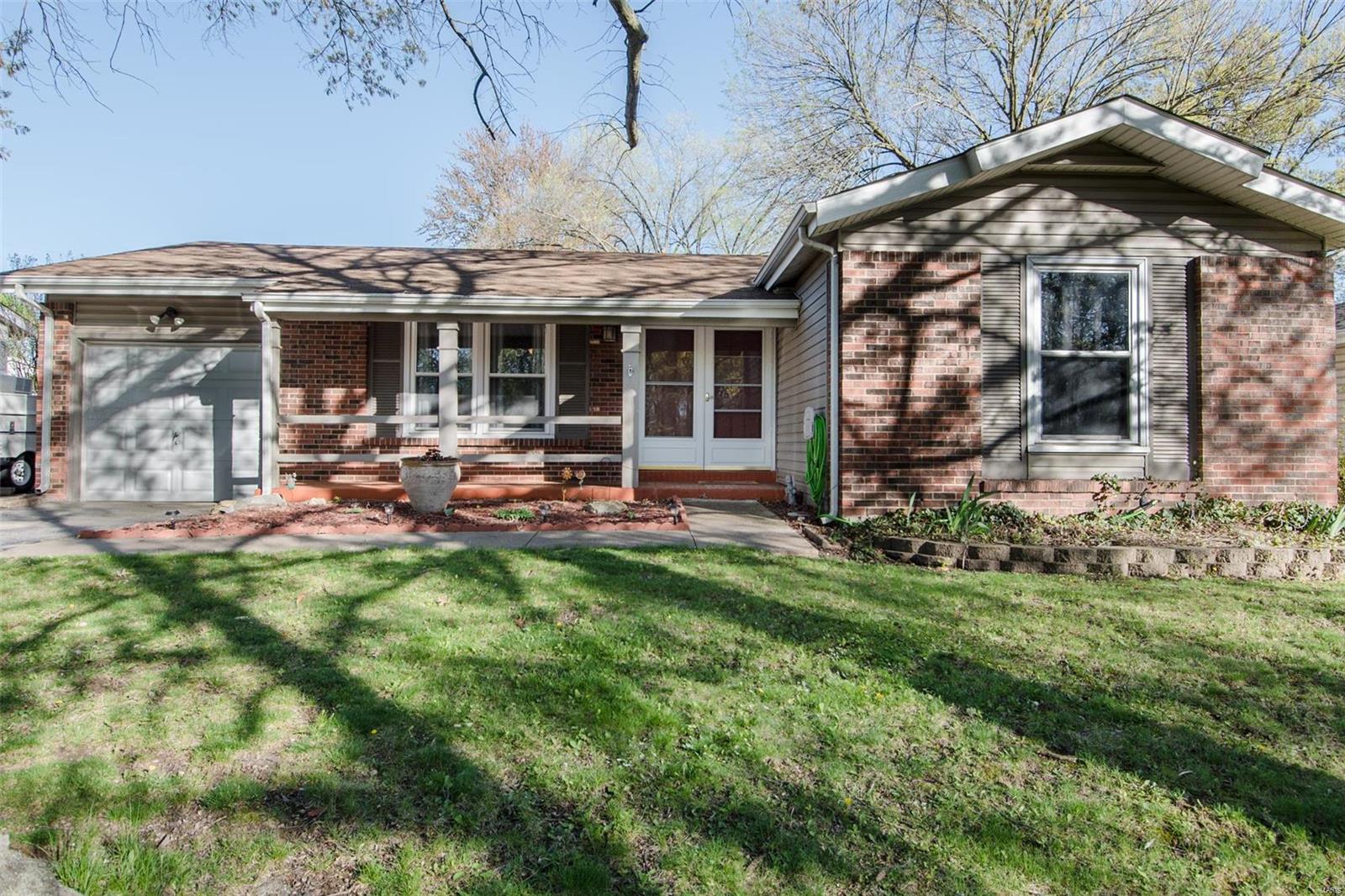 1606 Valley Park Road Fenton, MO 63026 - Photo 1 of 27 Gallery Image 1