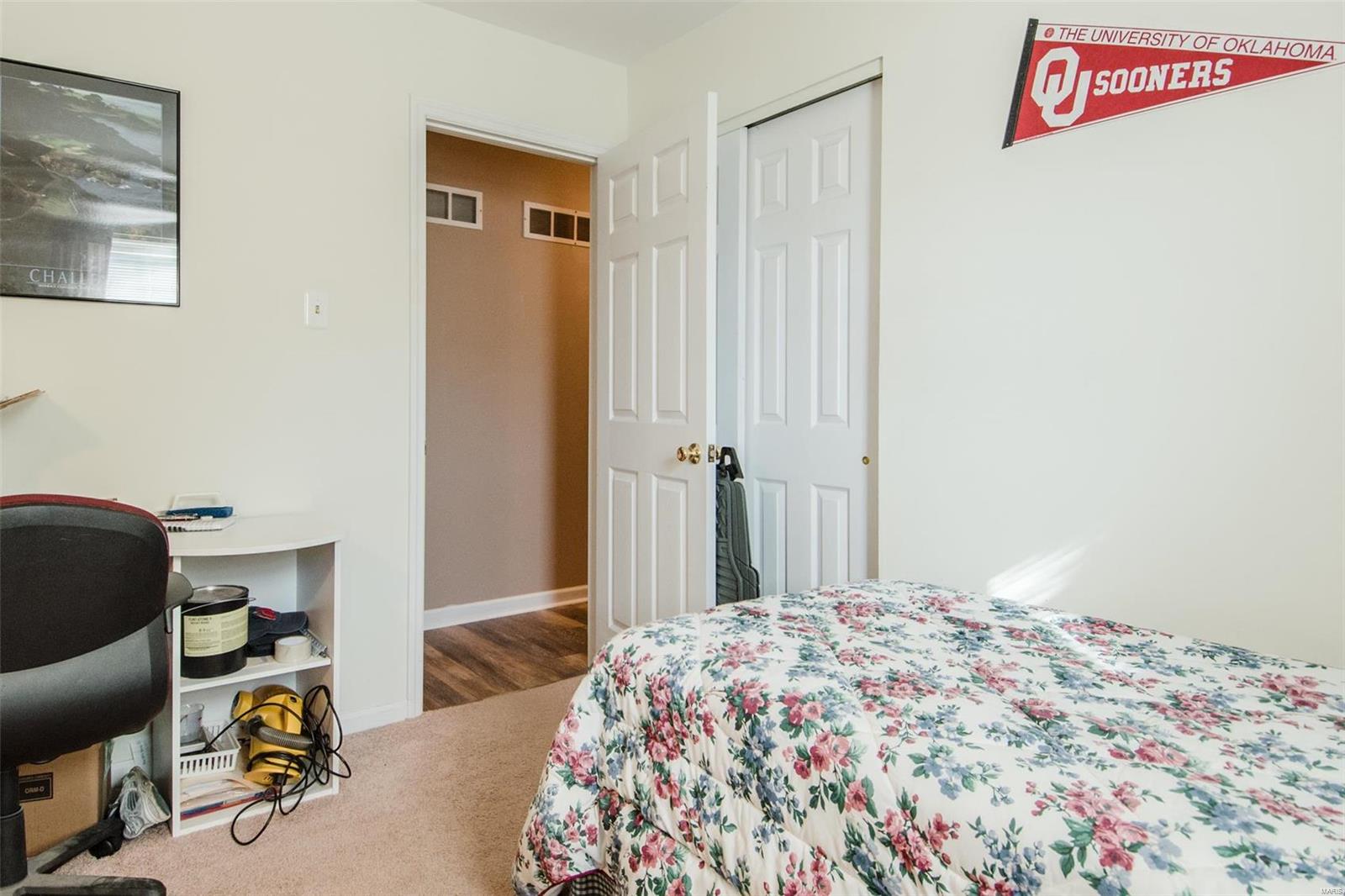 1606 Valley Park Road Fenton, MO 63026 - Photo 15 of 27 Gallery Image 15