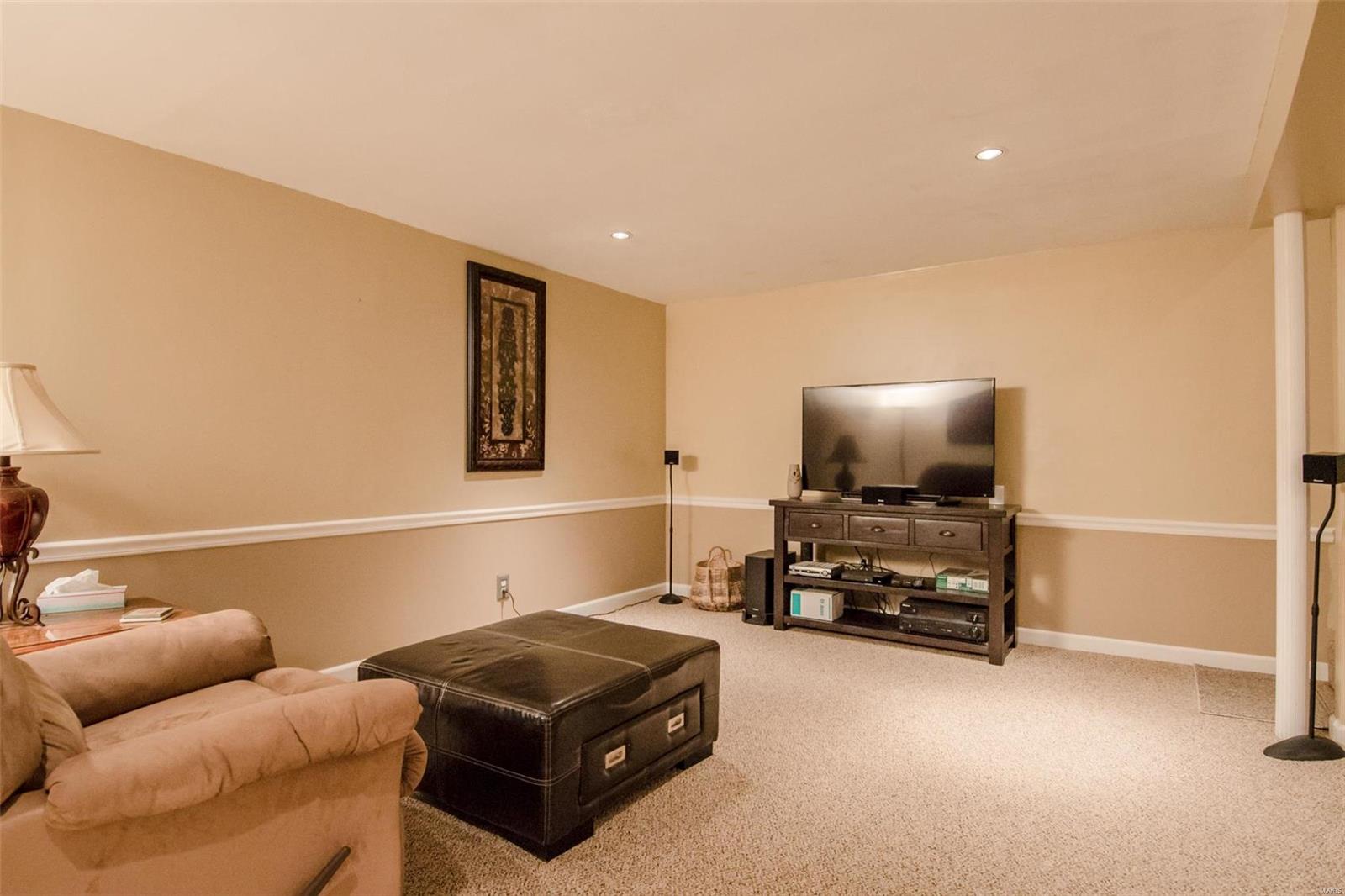 1606 Valley Park Road Fenton, MO 63026 - Photo 18 of 27 Gallery Image 18