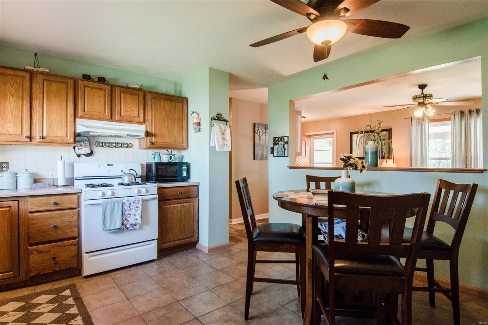 1606 Valley Park Road Fenton, MO 63026 - Photo 7 of 27 Gallery Image 7