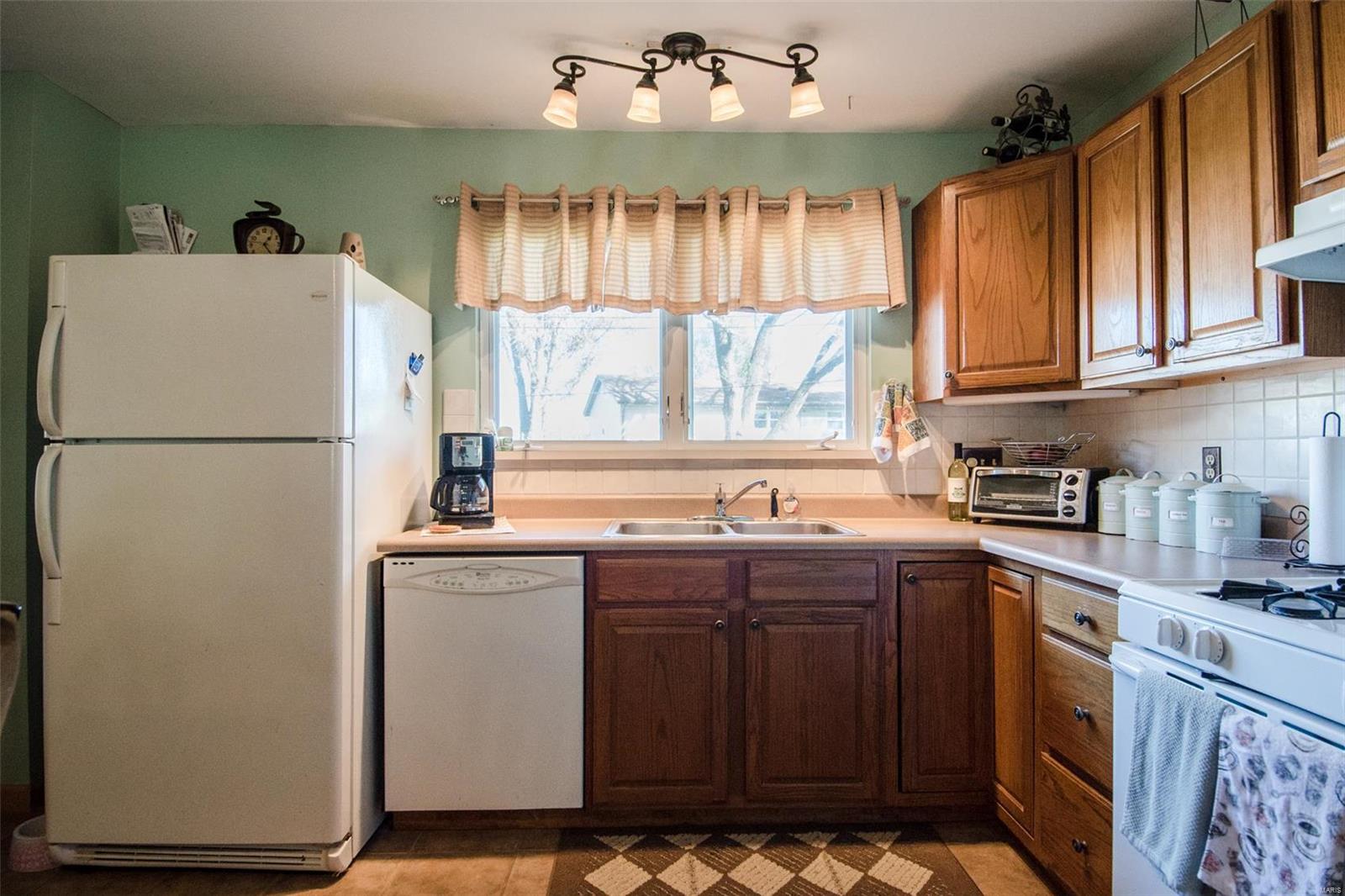 1606 Valley Park Road Fenton, MO 63026 - Photo 8 of 27 Gallery Image 8