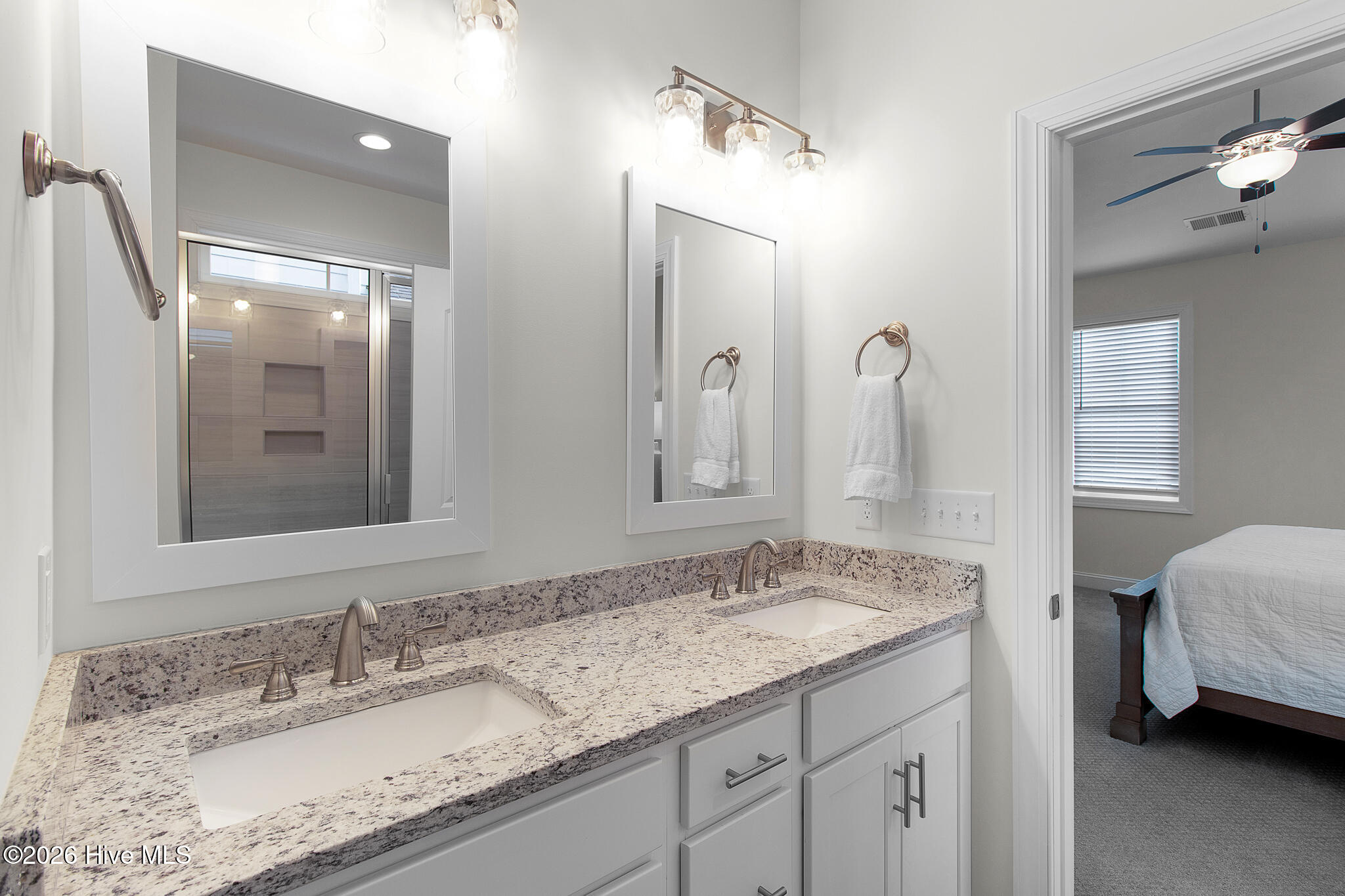 134 Freedom Park Road Beaufort, NC 28516 - Photo 22 of 57 Primary Bathroom
