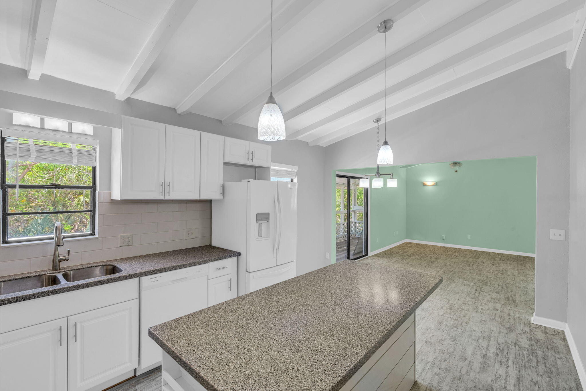 21702 Asturias Road Cudjoe, FL 33042 - Photo 4 of 44 Kitchen