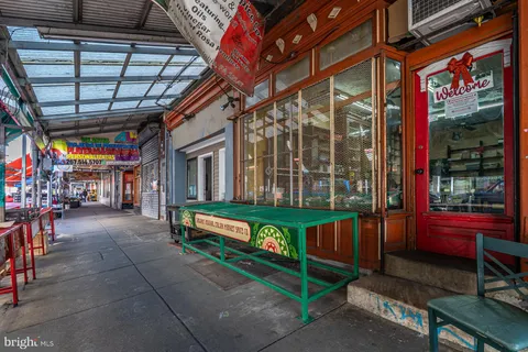 $369,999 | 949 South 9th Street, Philadelphia, PA 19147