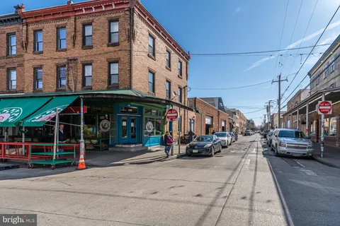 $369,999 | 949 South 9th Street, Philadelphia, PA 19147
