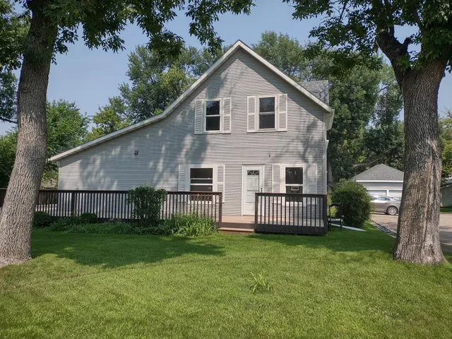 $299,000 | 301 2nd Avenue Southwest, Barnesville, MN 56514