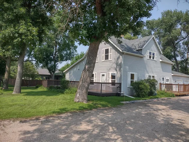 $299,000 | 301 2nd Avenue Southwest, Barnesville, MN 56514