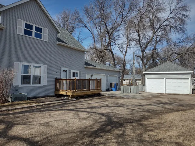 $299,000 | 301 2nd Avenue Southwest, Barnesville, MN 56514