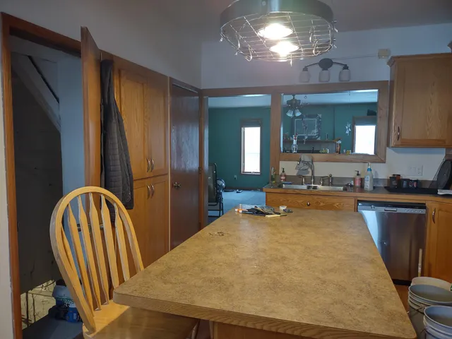 $299,000 | 301 2nd Avenue Southwest, Barnesville, MN 56514