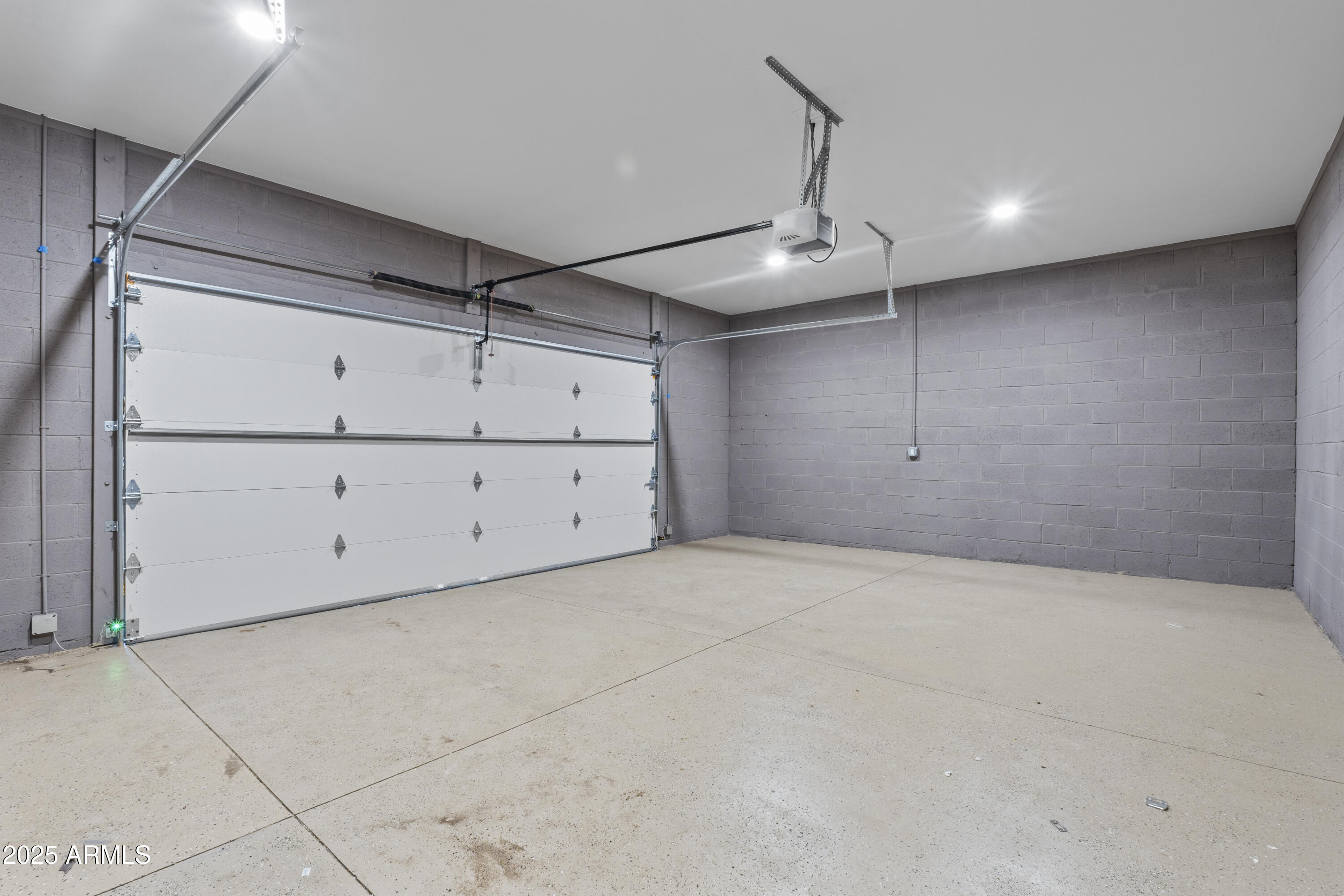 1502 South 14th Street Phoenix, AZ 85034 - Photo 22 of 43 a view of an empty room