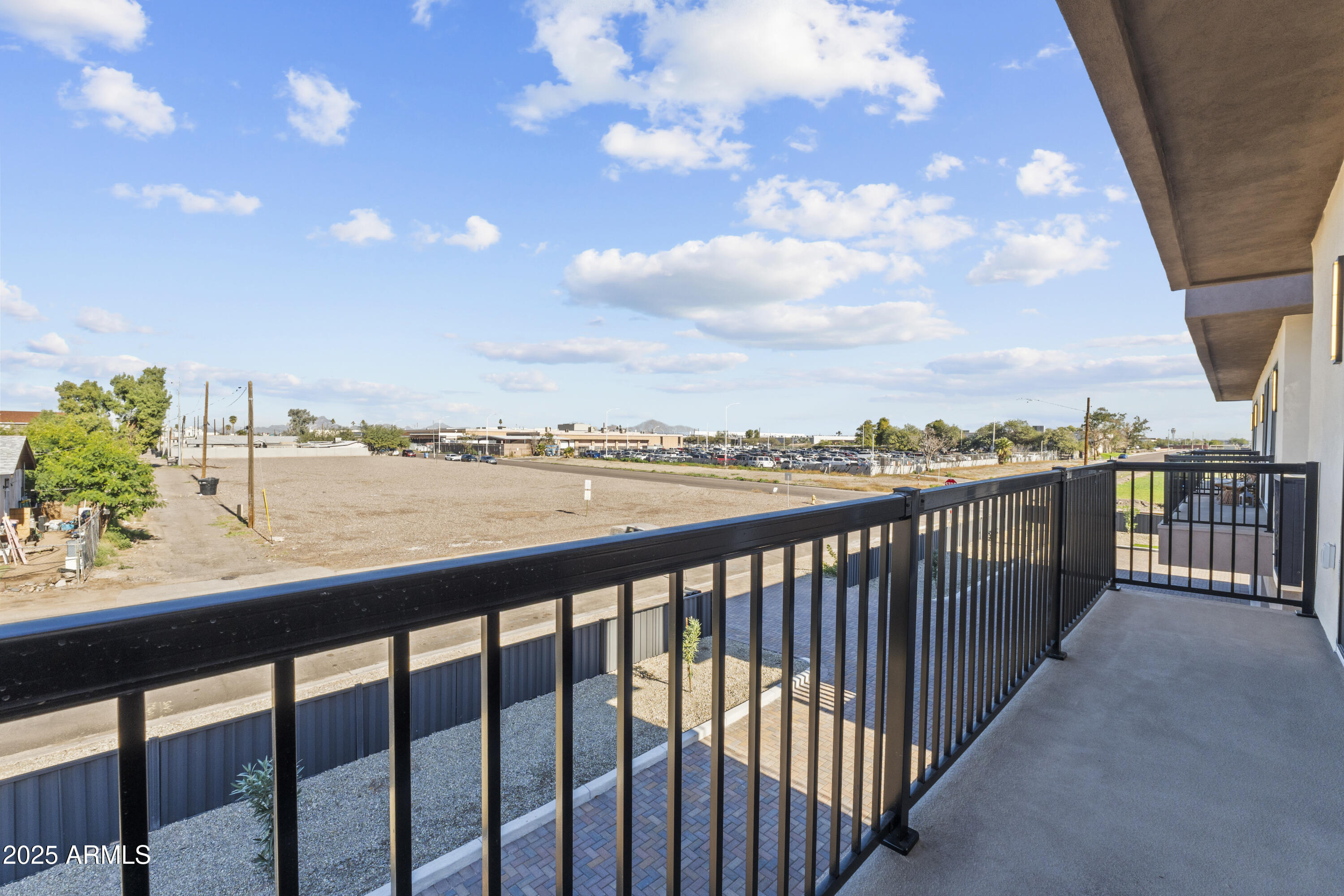1502 South 14th Street Phoenix, AZ 85034 - Photo 40 of 43 a view of city from a balcony