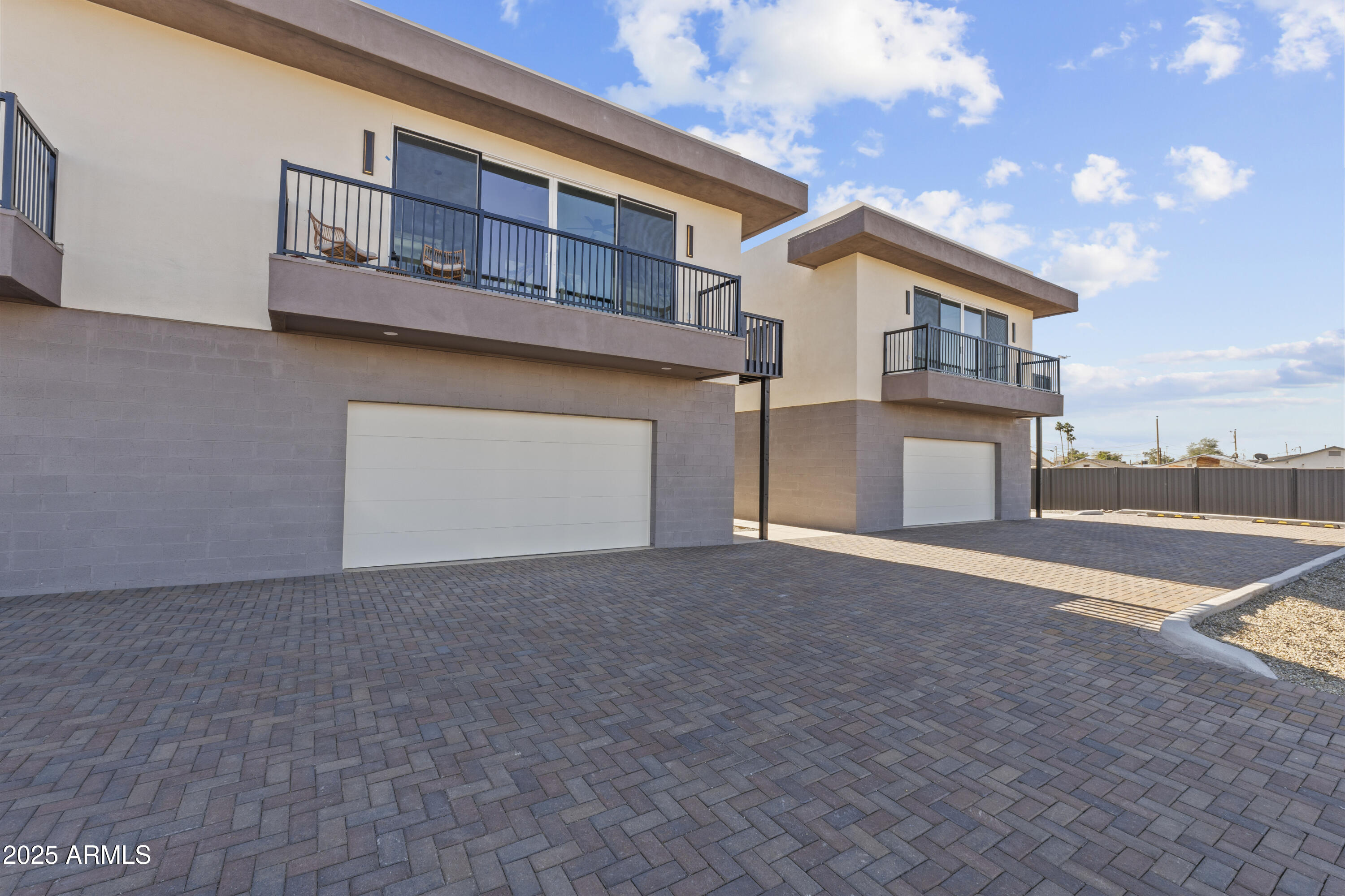 1502 South 14th Street Phoenix, AZ 85034 - Photo 4 of 43 a view of a house with a garage
