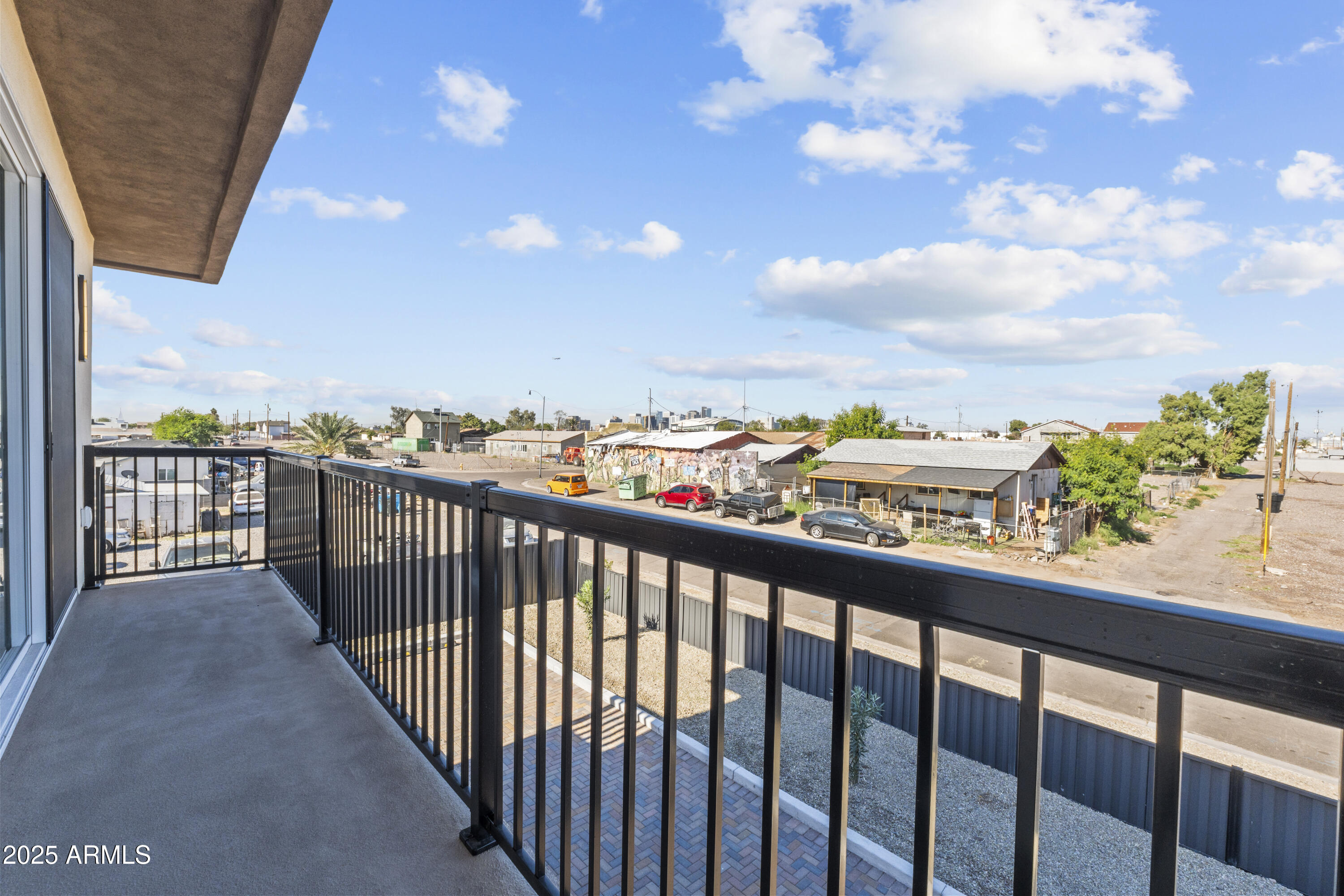 1502 South 14th Street Phoenix, AZ 85034 - Photo 41 of 43 a view of city from a balcony