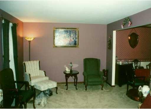 97 Greenhill Road Pittsburgh, PA 15237 - Photo 3 of 8 Gallery Image 3