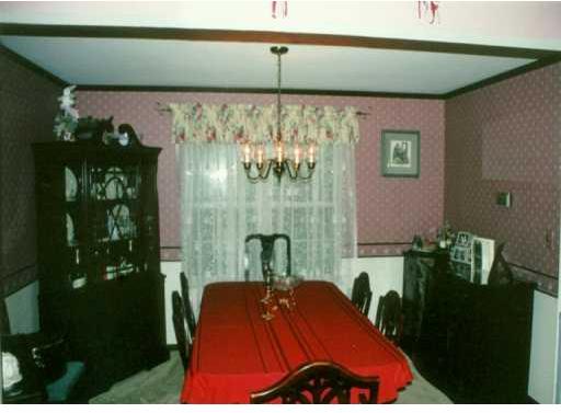 97 Greenhill Road Pittsburgh, PA 15237 - Photo 4 of 8 Gallery Image 4