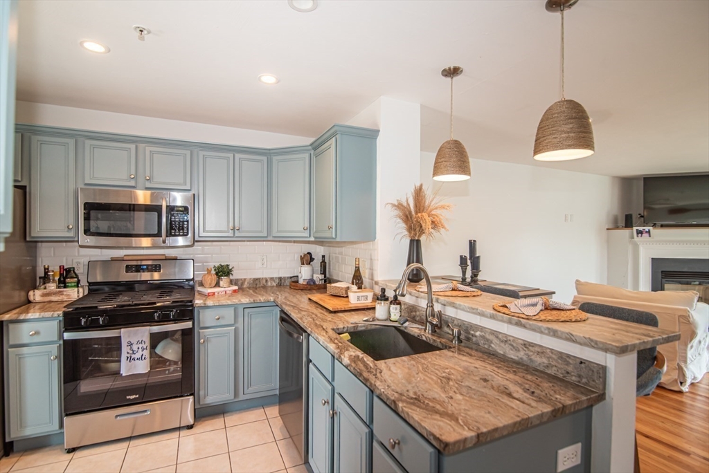 595 North End Boulevard, Unit 2 Salisbury, NH 03874 - Photo 21 of 42