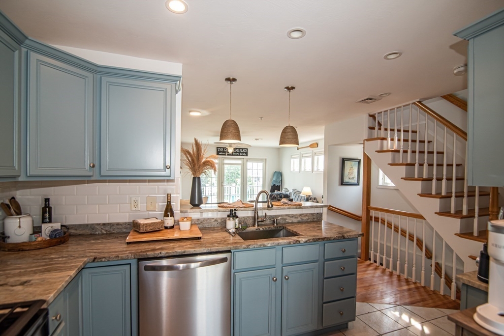 595 North End Boulevard, Unit 2 Salisbury, NH 03874 - Photo 22 of 42