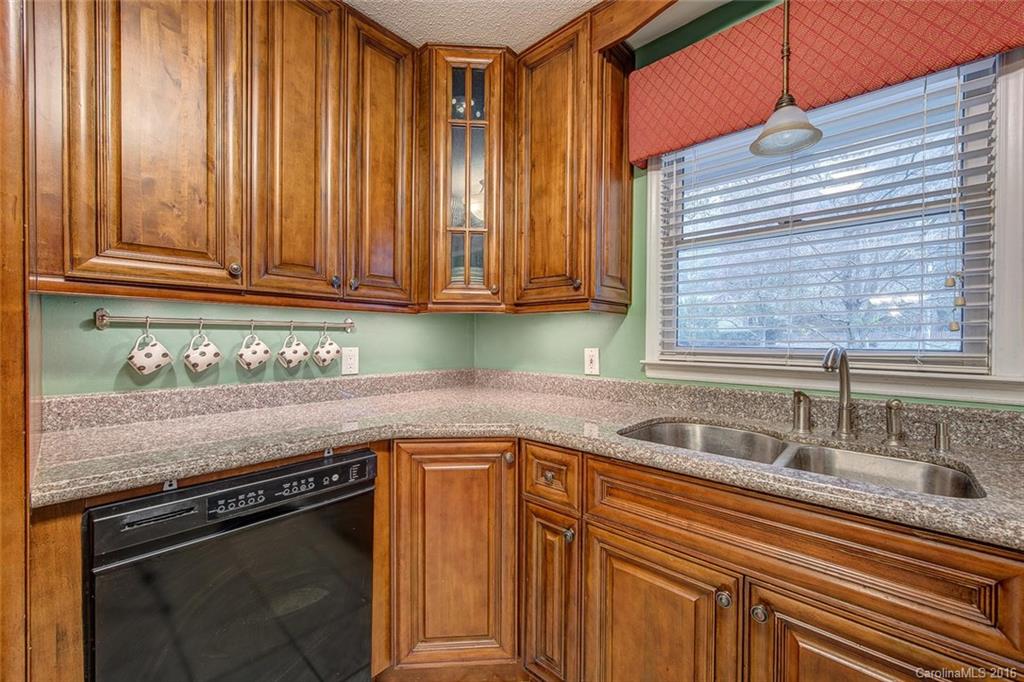 313 Gaither Road Belmont, NC 28012 - Photo 5 of 23 Gallery Image 5