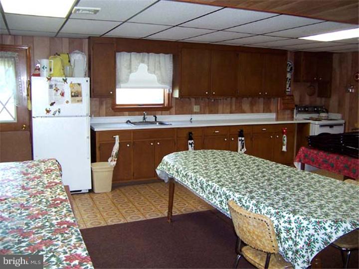239 Weller Road Barto, PA 19504 - Photo 10 of 16 Gallery Image 10