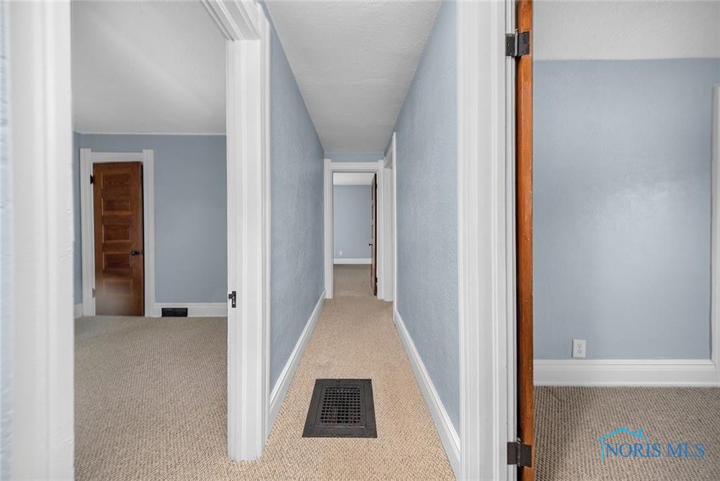 6036 Flanders Road Sylvania, OH 43560 - Photo 35 of 47 Gallery Image 35